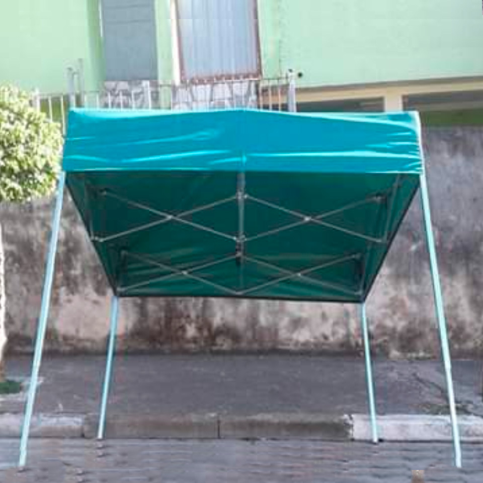 tenda-verde-abertura-3-lados